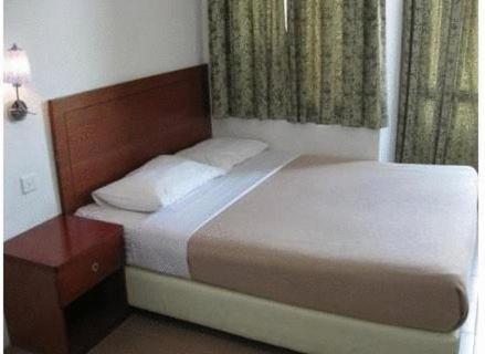 Rose Cottage Hotel Taman Daya Johor Bahru Exterior foto